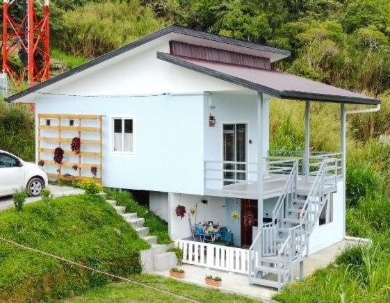 Kundasang Trail Homestay מראה חיצוני תמונה